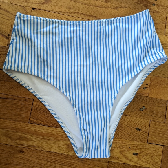 NWT VIMPUNEC Striped Ruffle Bikini - Picture 3 of 10
